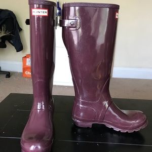 Tall hunter boots